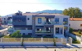 Albatros Luxury Suites